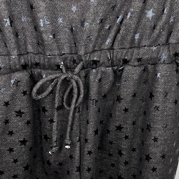 Le Lis Collection Romper Black Stars LS Pockets Off Shoulder New - Picture 16 of 16